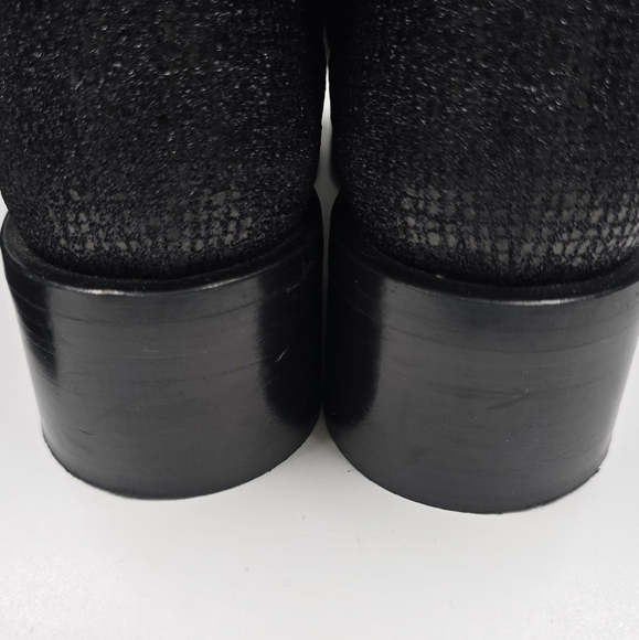 Chanel 2022 interlocking CC logo combat boots. - Picture 6 of 9